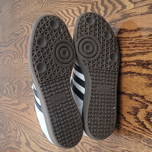 Adidas Sambas Size 5 - Picture 6 of 6